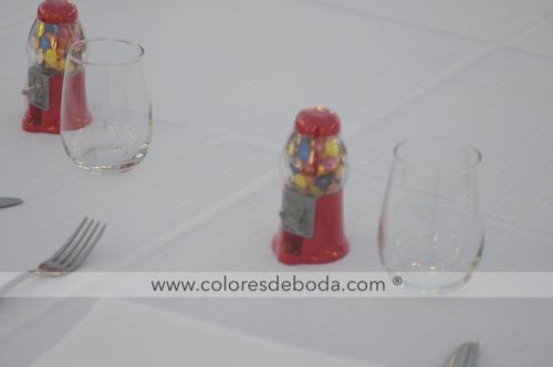 9-maquinas-chicles-mesas-niños-2