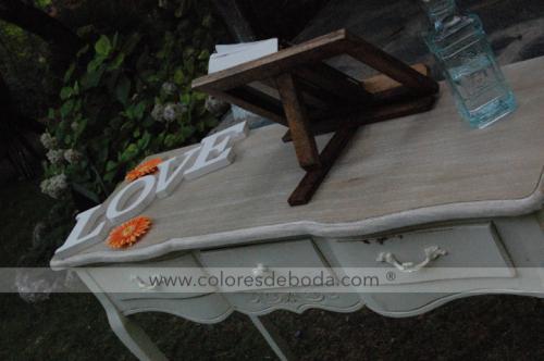 1-colores_de_boda-ceremonia-civil-fucsia-naranja-botellas-suspendidas-9