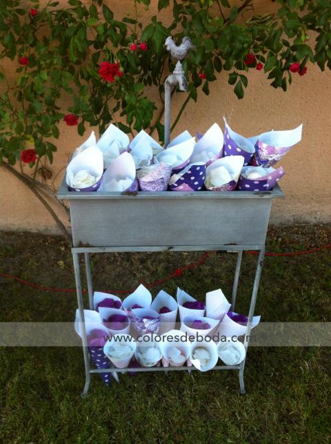 boda-conos-petalos