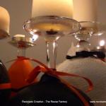 Halloween Inspiration and Ideas ¿Copas de vino, portavelas o candelabros? - Wine Glasses or Candleholders? We love to reuse objects. #Halloween, #reutilización, #decoración, #niños, #manualidades, #reciclado, #creativo, #recicladocreativo, #TheReuseFactory, #The Reuse Factory, #Reciclado Creativo, #recycling, #upcycling, #reuse, #reusing, #reciclaje, #reutilizar, #creative, #handcrafts, #handmade, #diy, #howto, #riciclo, #craft, #crafts, #tutorial, #pumpkins, #globos, #balloons, #caramelos, #chuches, #divertido, #gratis, #Do it Yourself, #smashing pumpkins, #free, #making