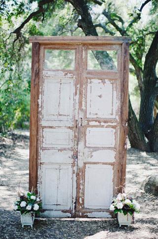 colores-de-boda-puertas-ceremonia-11