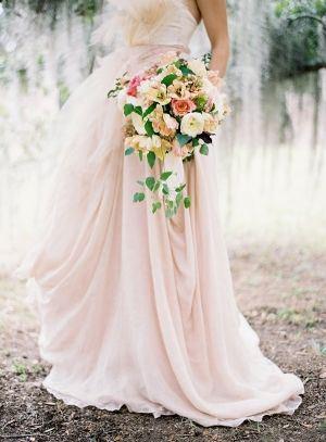 colores-de-boda-vestido-novia-rosa-1