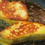 Foie sobre tempura de berenjenas 