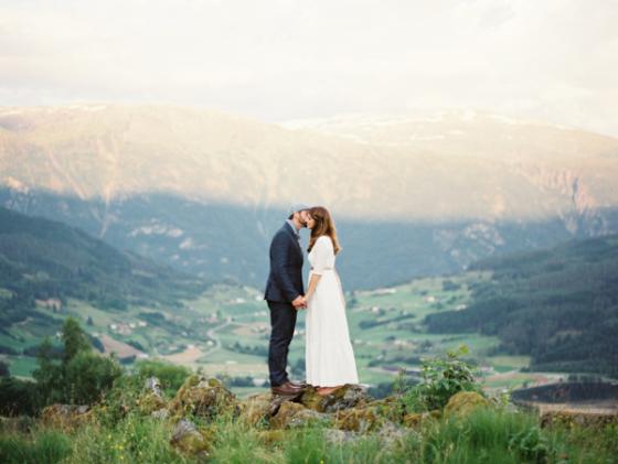 intimate-mountaintop-elopment-norway-wedding-ideas