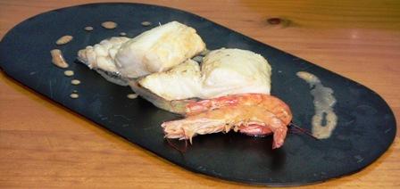 Merluza con salsa de ajo