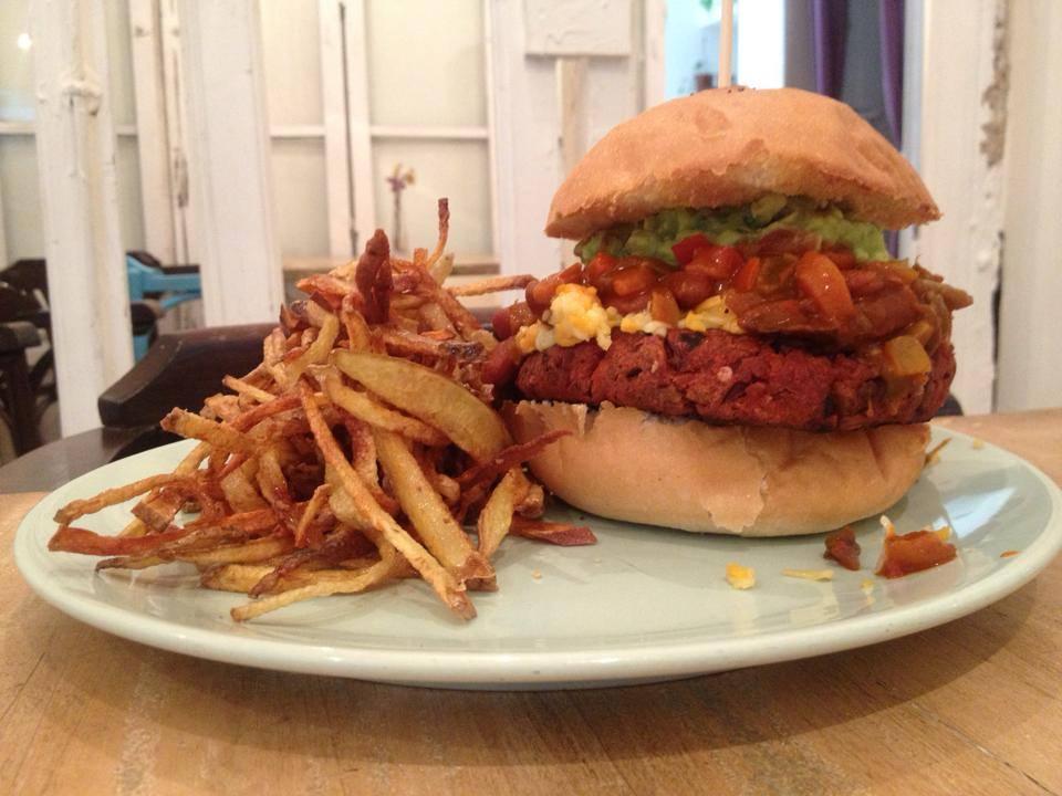 The_Toast_Cafe_Veggie_Burger_Loving_Madrid