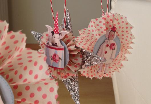 Tila Vintage Paper Chrismas Decor