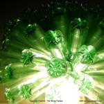 Lámpara realizada con 125 botellas de plástico recicladas - Lamp made with 125 recycled plastic bottles http://youtu.be/lwt43vjl2fs