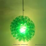 Lámpara realizada con 125 botellas de plástico recicladas - Lamp made with 125 recycled plastic bottles http://youtu.be/lwt43vjl2fs