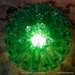 Lámpara realizada con 125 botellas de plástico recicladas - Lamp made with 125 recycled plastic bottles http://youtu.be/lwt43vjl2fs