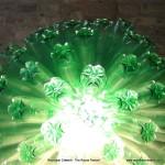 Lámpara realizada con 125 botellas de plástico recicladas - Lamp made with 125 recycled plastic bottles http://youtu.be/lwt43vjl2fs