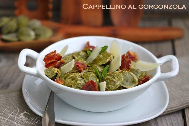 Cappellino al gorgonzola con salsa de mostaza basilic y crujiente de jamón