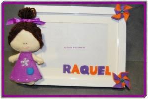 MARCO CON MUÑECA EN FIELTRO