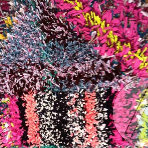 alfombra con camisetas