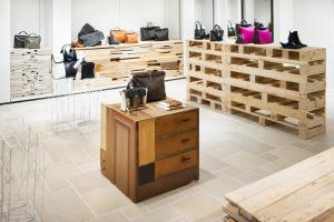 06_PHLM2_216_DN14385_pre1