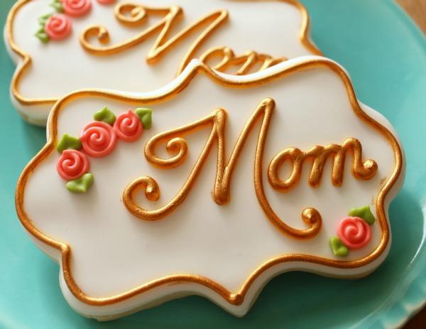 Metallic Gold Icing_Sweetsugarbelle