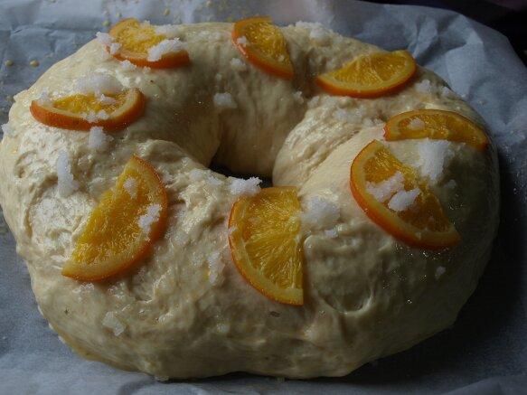 masa roscón preparada para entrar horno