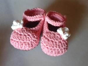 ZAPATITOS ROSA A CROCHET3