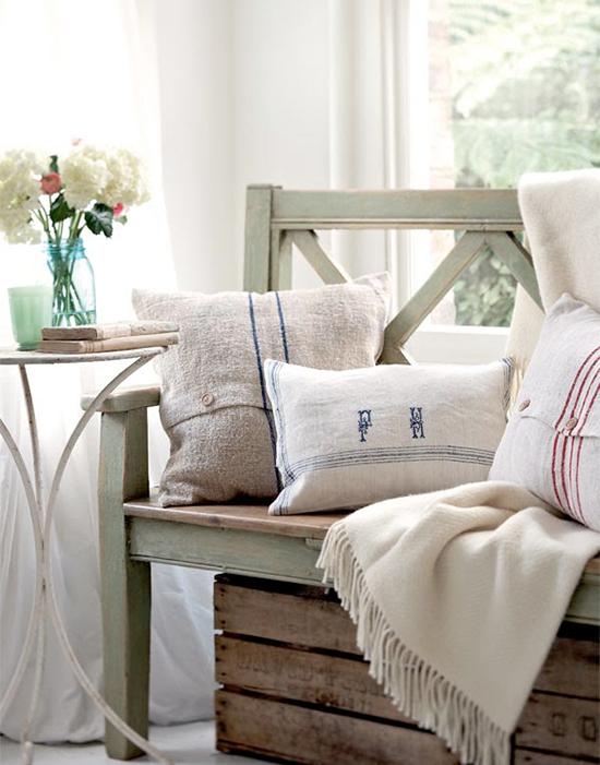 lovely-old-bench-wooden-crates