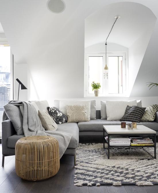 salon gris perla sofa l cojines print