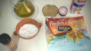Ingredientes pasta fresca con atún