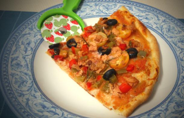 Coca rápida de pimiento y atún