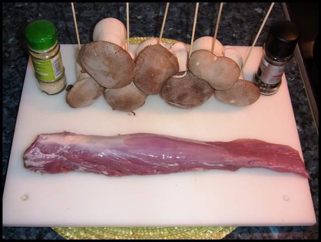 Brochetas-de-solomillo-con-setas-002