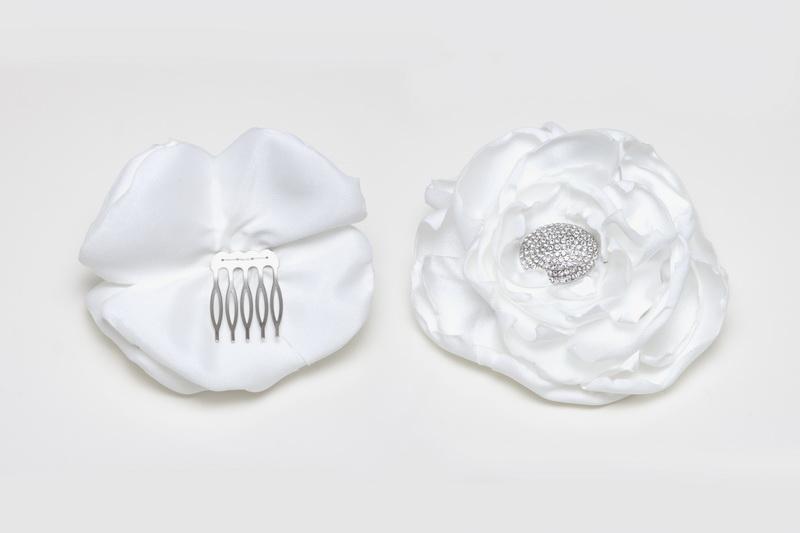 Peineta de peonías confeccionado por Blanca Blanco