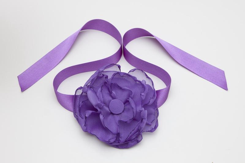 Brazalete confeccionado por Blanca Blanco