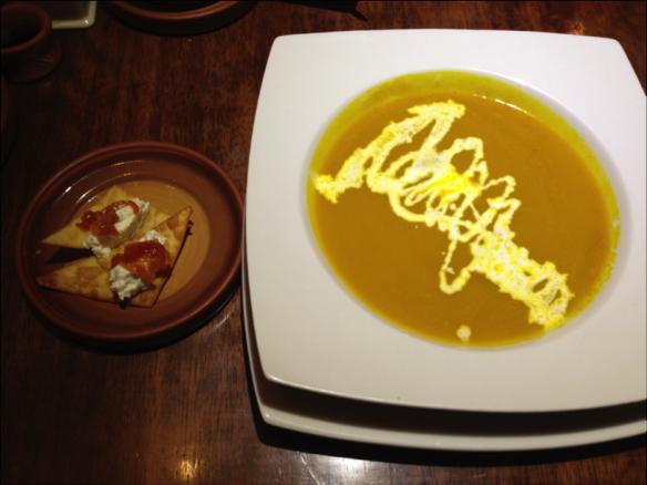 Crema de zapallo con naranja