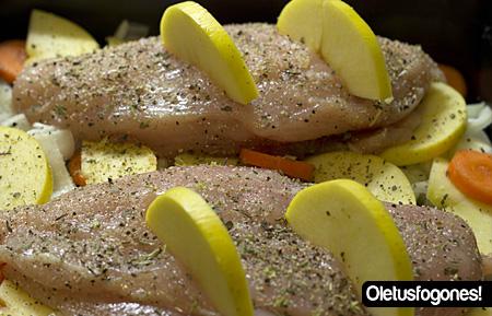 Pechugas al horno en salsa de manzana