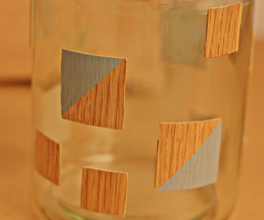 decorar un bote con chapa de madera