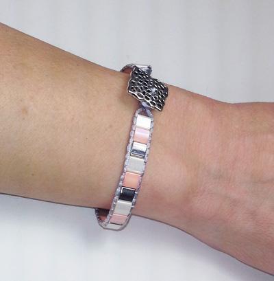 Cómo queda puesta la pulsera de Tilas Miyuki