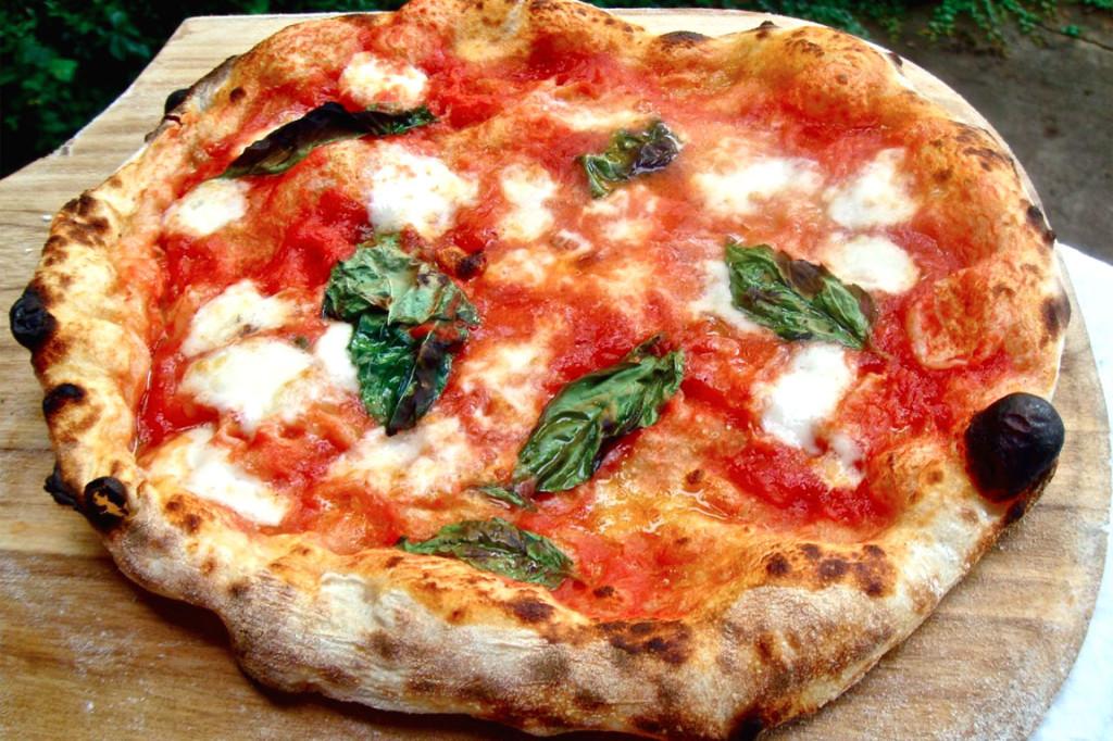 Pizza Margarita perfecta en Italia