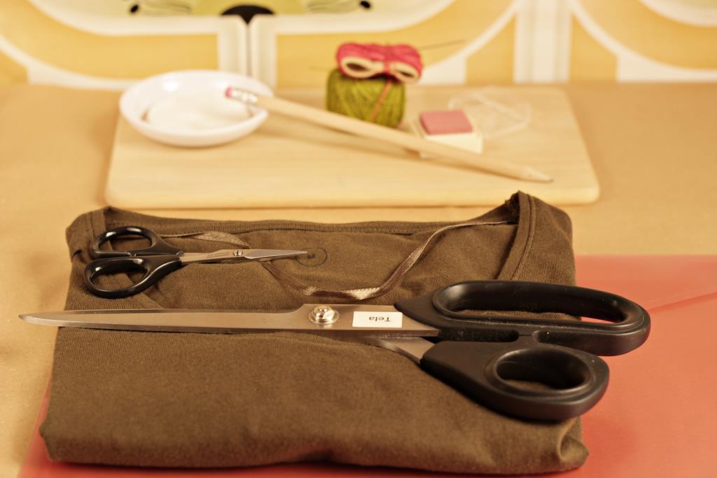 tunear camiseta con lunares materiales 2