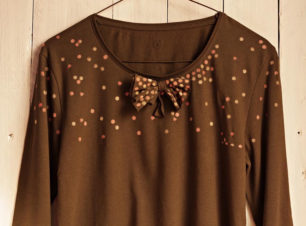 camiseta tuneada lunareada con lazo frontal