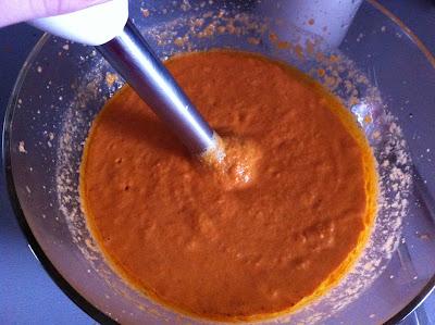 Batiendo y emulsionando las salsa