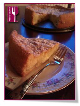 PabloD Gourmet - Detalle de una porción de Genovesa con manzana