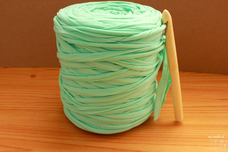 Trapillo y ganchillo de ruby