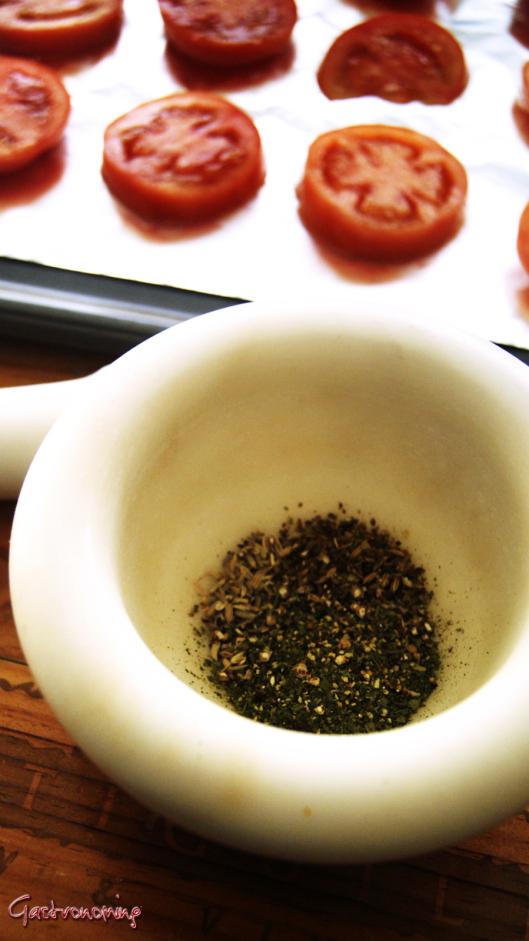 Milhojas de berenjena tomate y queso