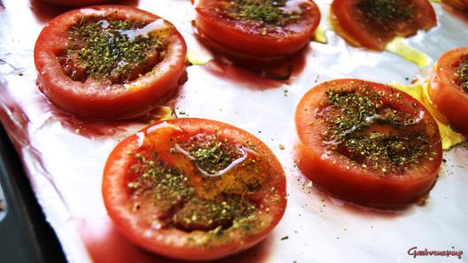 Milhojas de berenjena tomate y queso