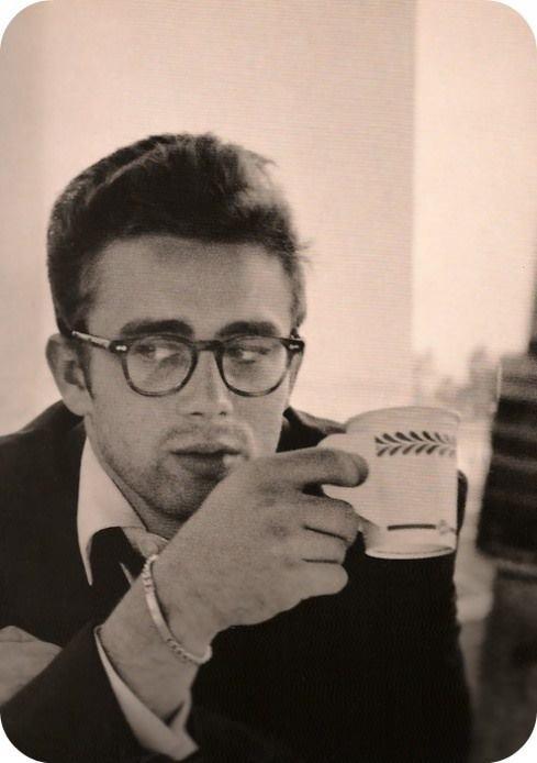 Quién mejor para exhibir unas gafas?