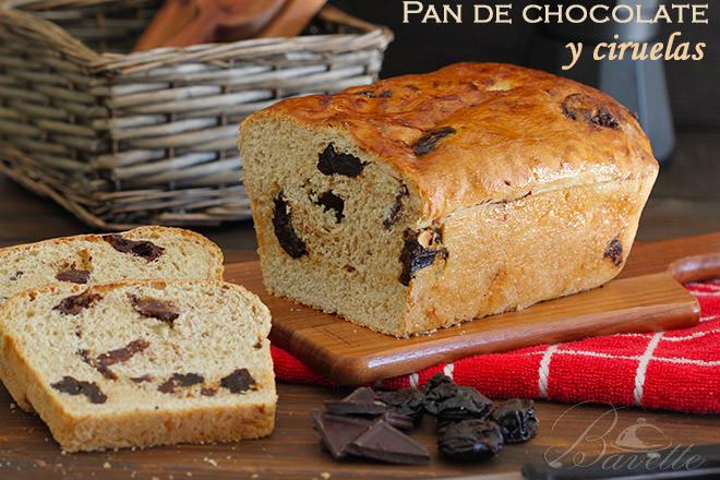 Pan con chocolate y ciruelas