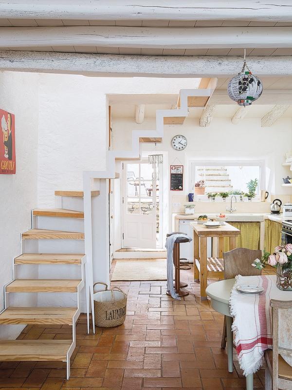 romantic-dwellings-rustic-charm-with-a-feminine-touch-6