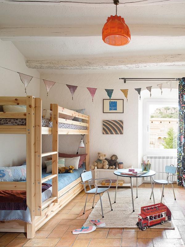 romantic-dwellings-rustic-charm-with-a-feminine-touch-8