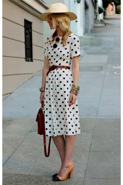 ivory-polka-dot-dress_400