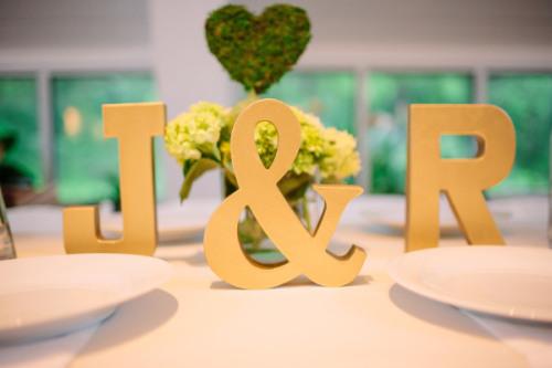 colores-de-boda-iniciales-novios