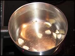 Merluza-dos-salsas-con-langostinos-005