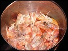 Merluza-dos-salsas-con-langostinos-006