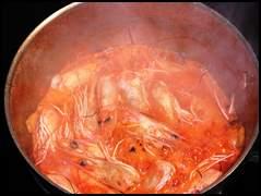 Merluza-dos-salsas-con-langostinos-007